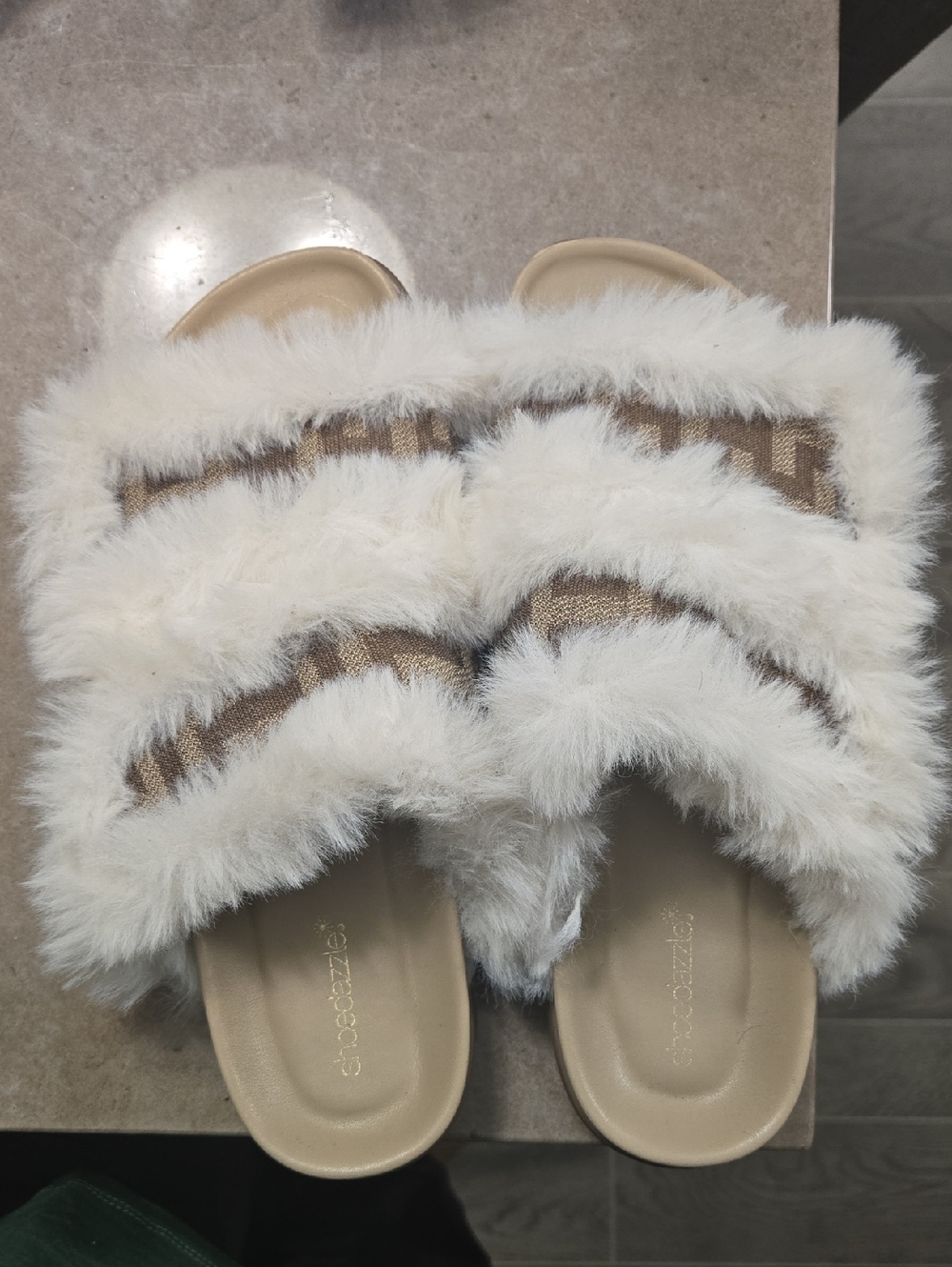 Shoe Dazzle Women's Cream Faux-Fur Slide Slippers with Brown Accent